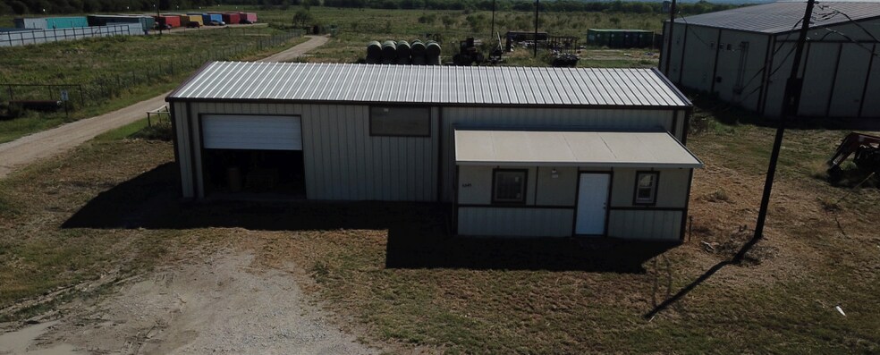 6549 Interstate 35, Valley View, TX à louer - Photo du bâtiment - Image 2 de 9
