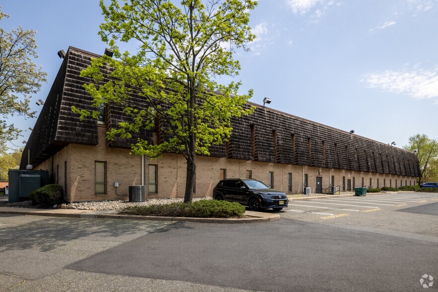 14 Ridgedale Ave, Cedar Knolls, NJ à louer - Photo du bâtiment - Image 3 de 4