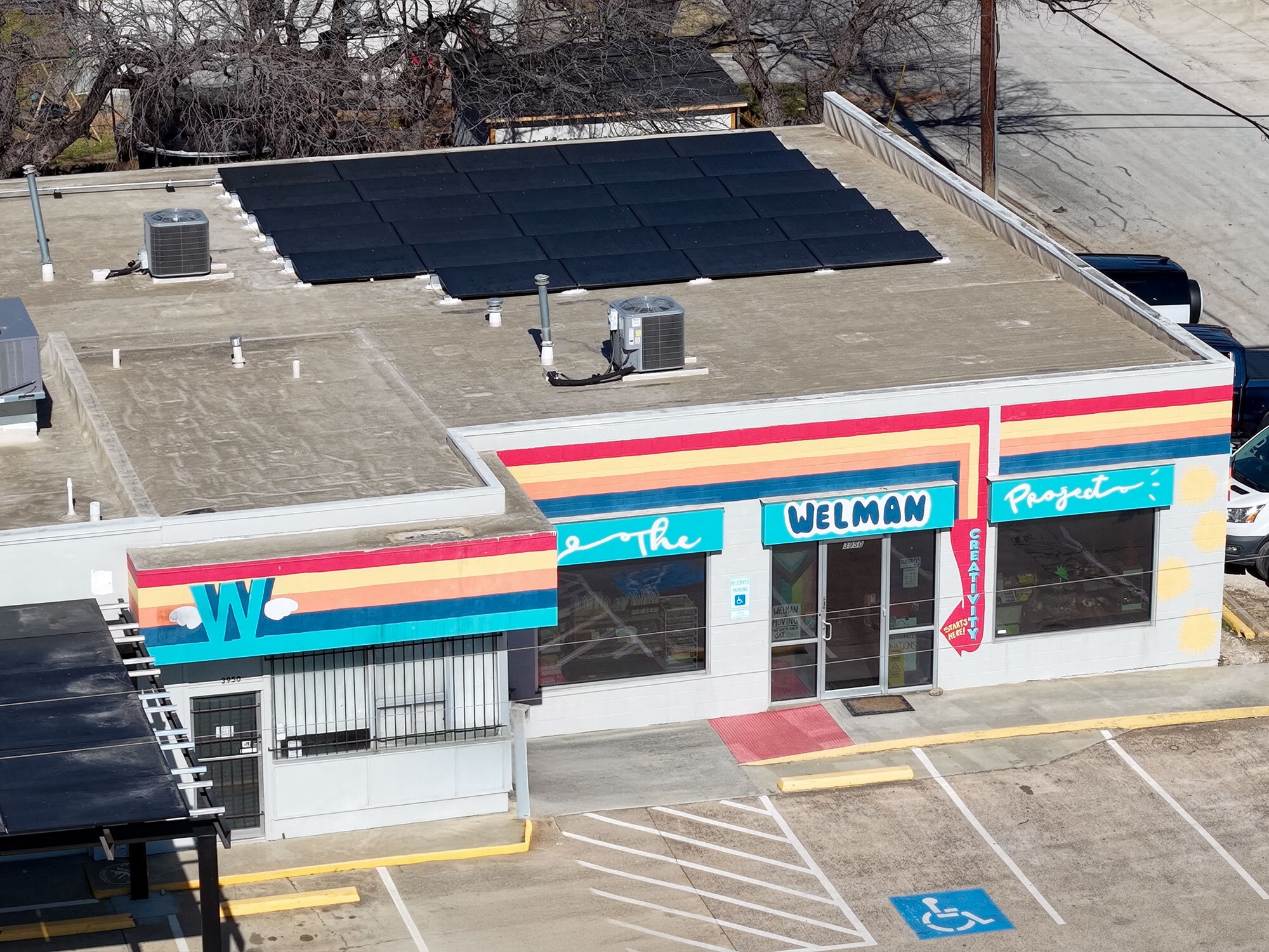 3950 W Vickery Blvd, Fort Worth, TX for lease Primary Photo- Image 1 of 14