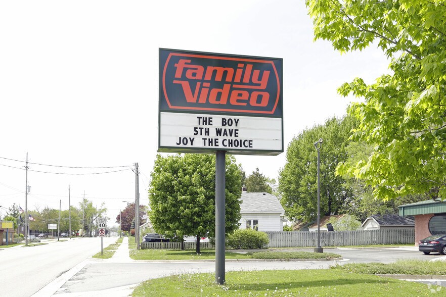 1263 Burton St SW, Wyoming, MI à louer - Photo du bâtiment - Image 2 de 8