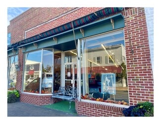 More details for 4090 Main St, Chincoteague, VA - Retail for Sale