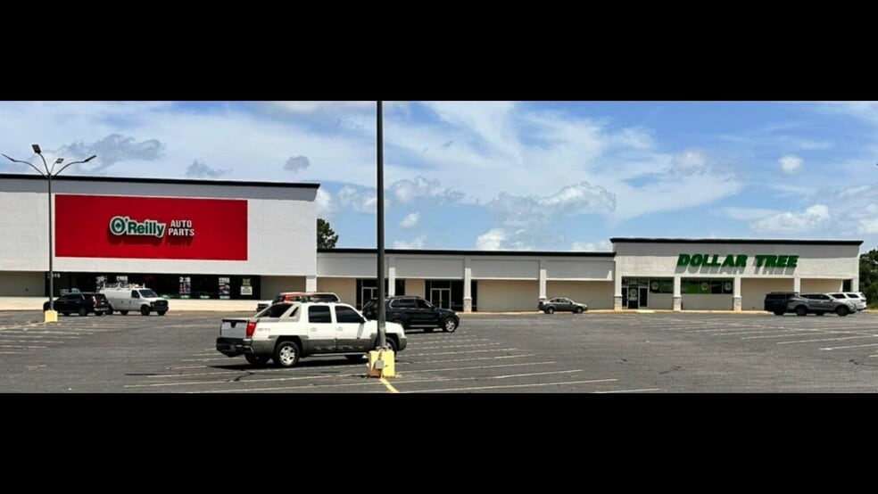 3813-3815 Ross Clark Cir, Dothan, AL à vendre - Vidéo sur l’inscription commerciale - Image 2 de 12