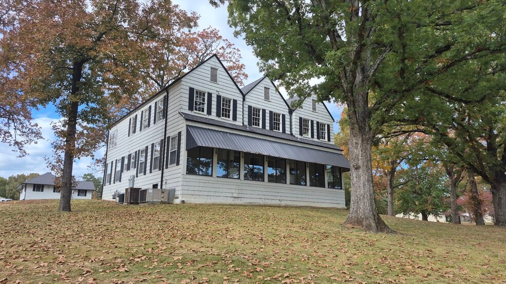 1656 Malvern Ave, Hot Springs, AR for lease - Primary Photo - Image 1 of 8