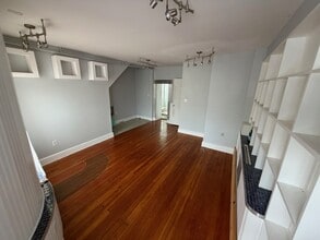 29 Race St, Frenchtown, NJ for lease Interior Photo- Image 1 of 3