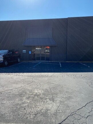 Plus de détails pour 2333 N Pleasantburg Dr, Greenville, SC - Bureau/Commerce de détail à louer