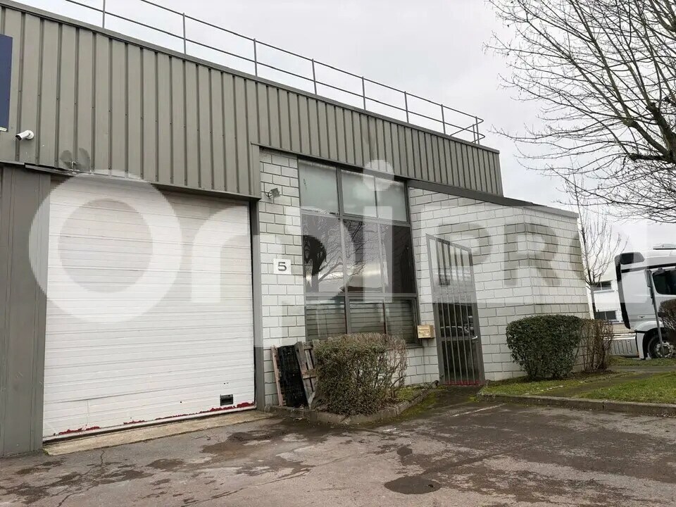 Office in Collégien for lease Building Photo- Image 1 of 7