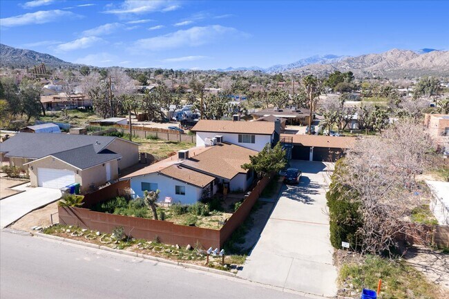 Plus de détails pour Portfolio – à vendre, Yucca Valley, CA