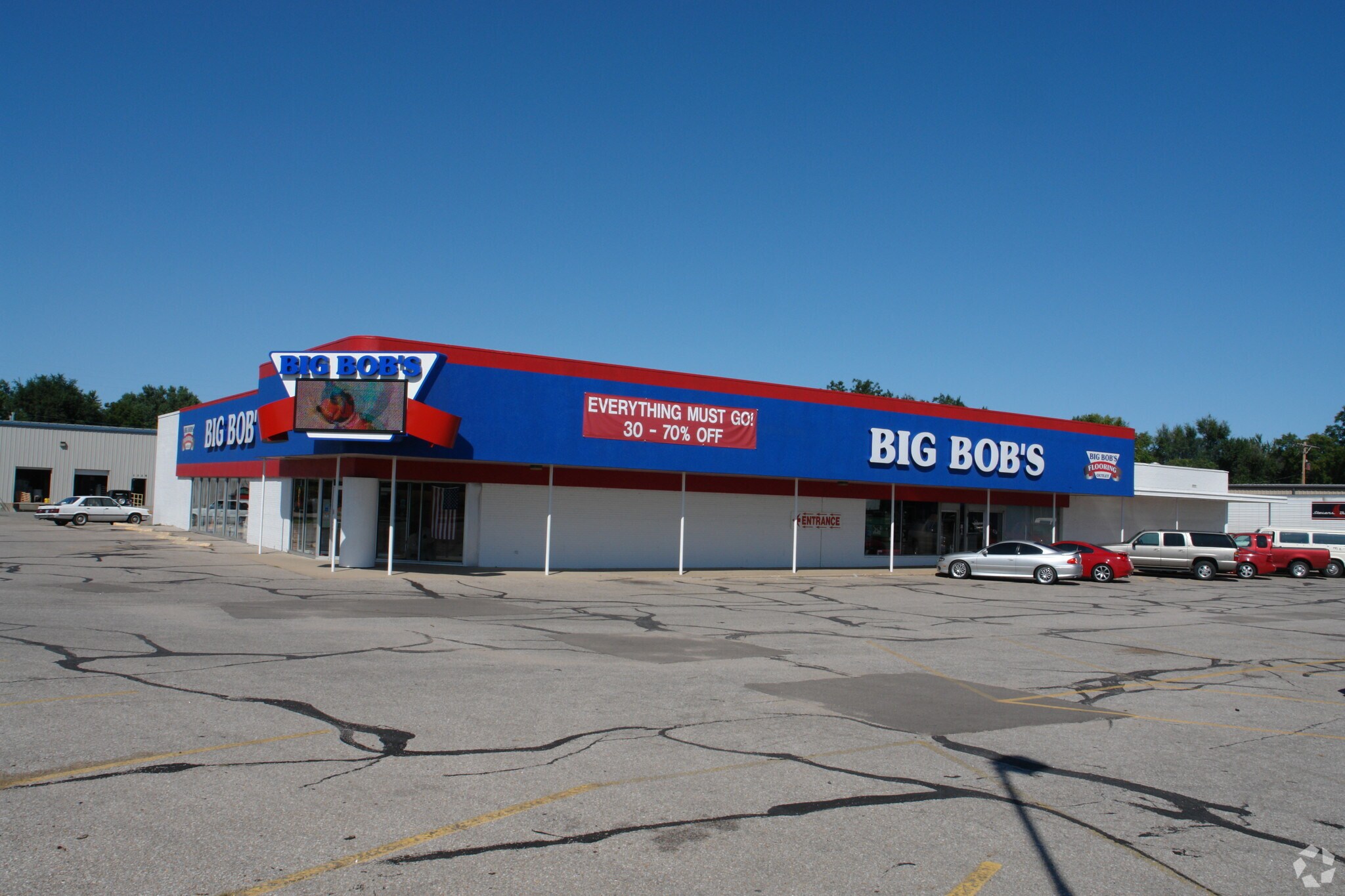 1900 E Pawnee St, Wichita, KS à vendre Photo principale- Image 1 de 10