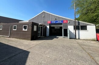 Plus de détails pour Lucy Rd, Neath - Industriel à louer