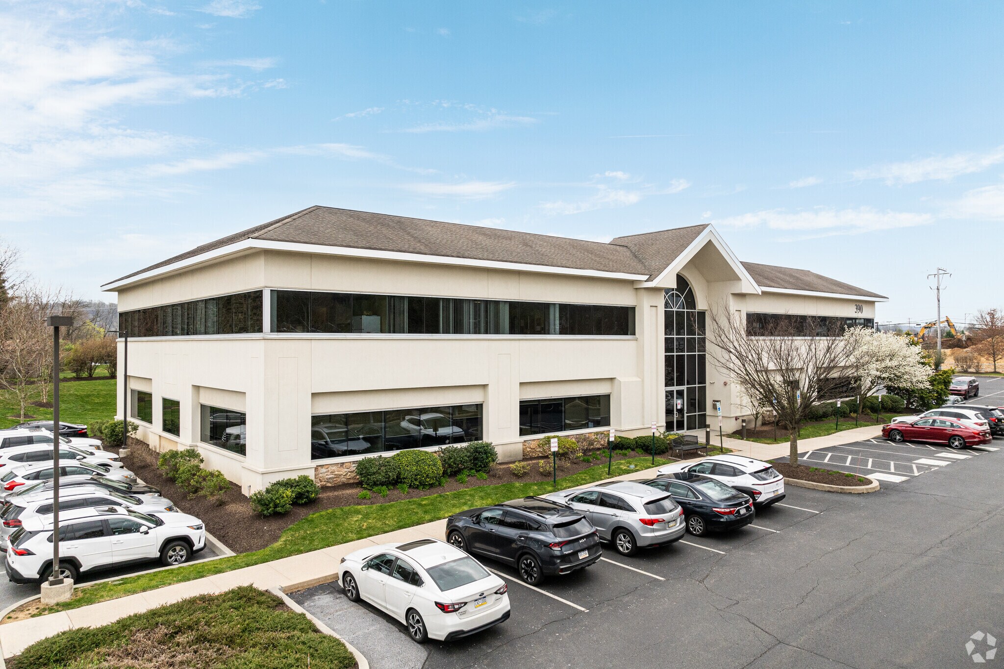 390 Waterloo Blvd, Exton, PA for lease Building Photo- Image 1 of 14