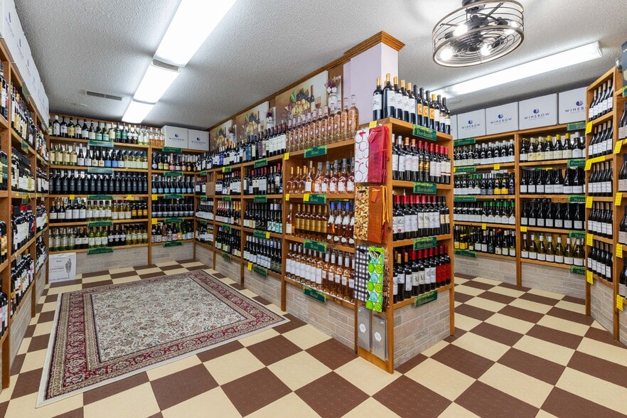130 US 64 E, Cashiers, NC for sale - Building Photo - Image 3 of 18