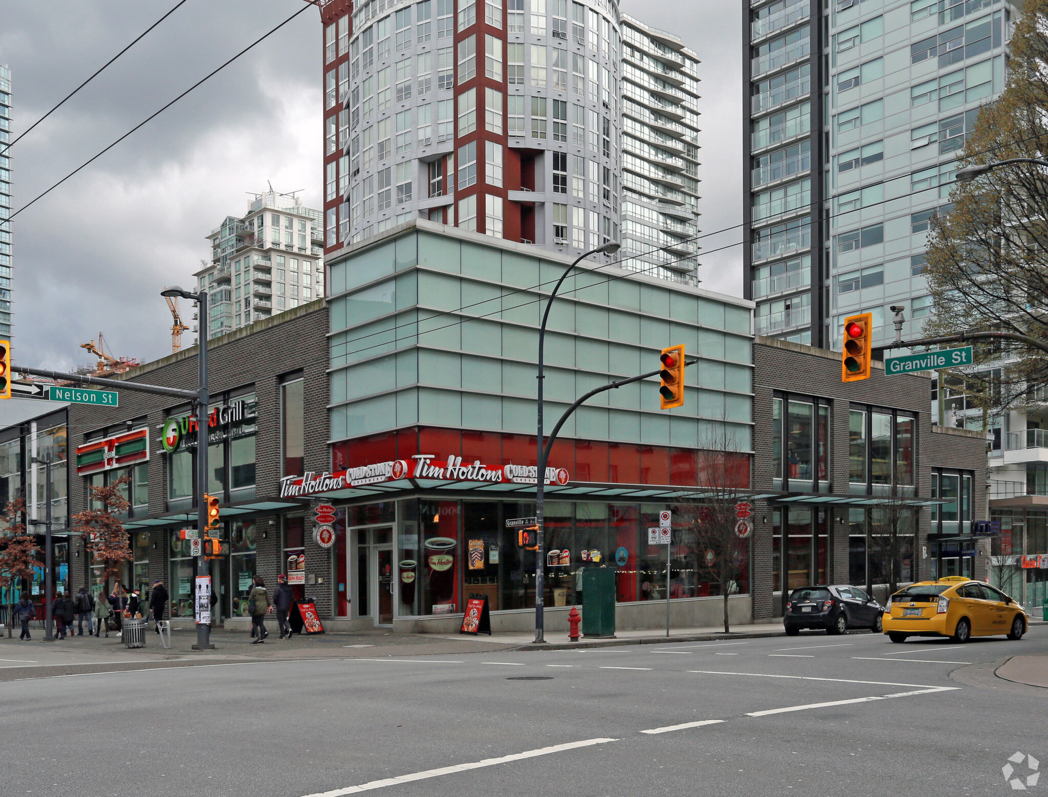 982-988 Granville St, Vancouver, BC for lease Primary Photo- Image 1 of 4