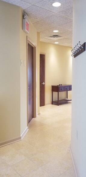 1243 Sussex Tpke, Randolph, NJ for lease - Interior Photo - Image 3 of 8