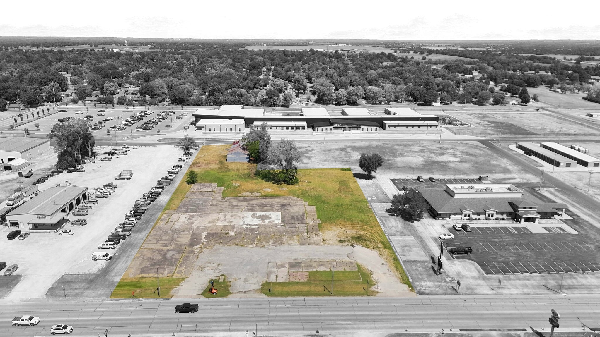 1406 East St, Iola, KS for sale Building Photo- Image 1 of 20
