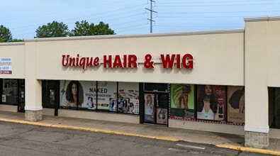 1950 Pipestone Rd, Benton Harbor, MI for lease Building Photo- Image 1 of 2