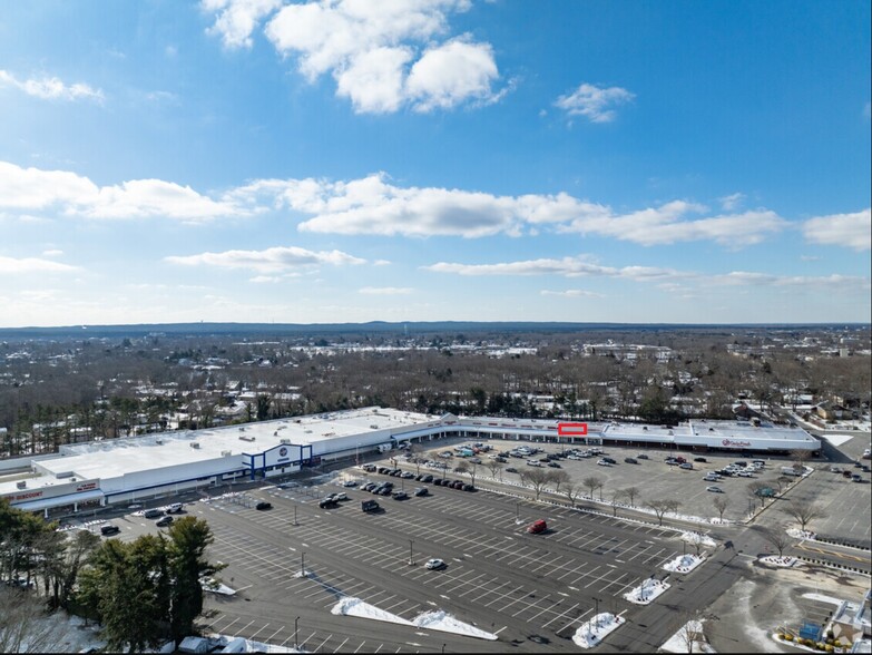 769-58 Old Country Rd, Riverhead, NY for lease - Aerial - Image 3 of 8