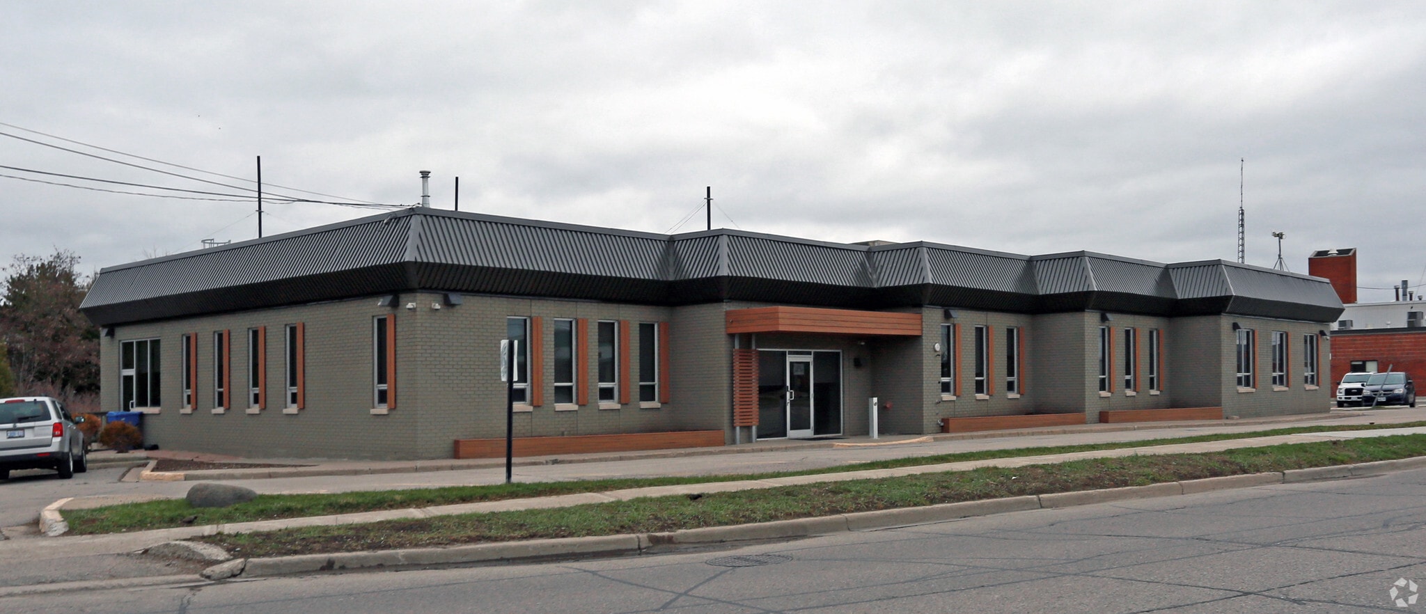 222 Edward St, Aurora, ON for sale Primary Photo- Image 1 of 1