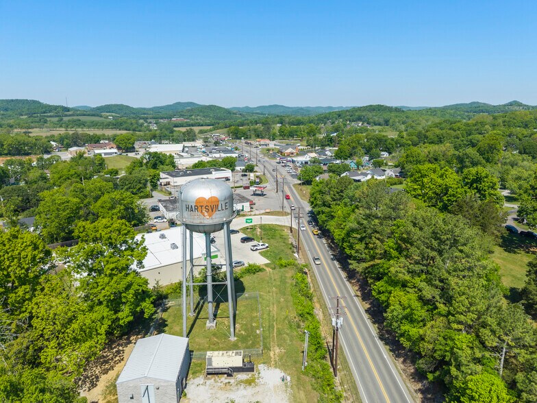 621 McMurry Blvd E, Hartsville, TN à vendre - Photo du bâtiment - Image 3 de 14