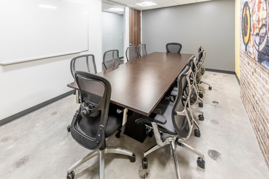 360 Central Ave, Saint Petersburg, FL for lease - Interior Photo - Image 2 of 14