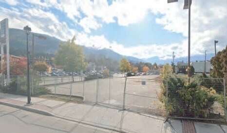 371 Trans-Canada Hwy, Salmon Arm, BC à vendre Photo du bâtiment- Image 1 de 3