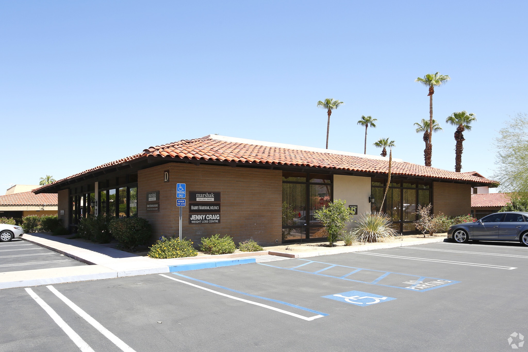 74075 El Paseo Dr, Palm Desert, CA à vendre Photo principale- Image 1 de 4