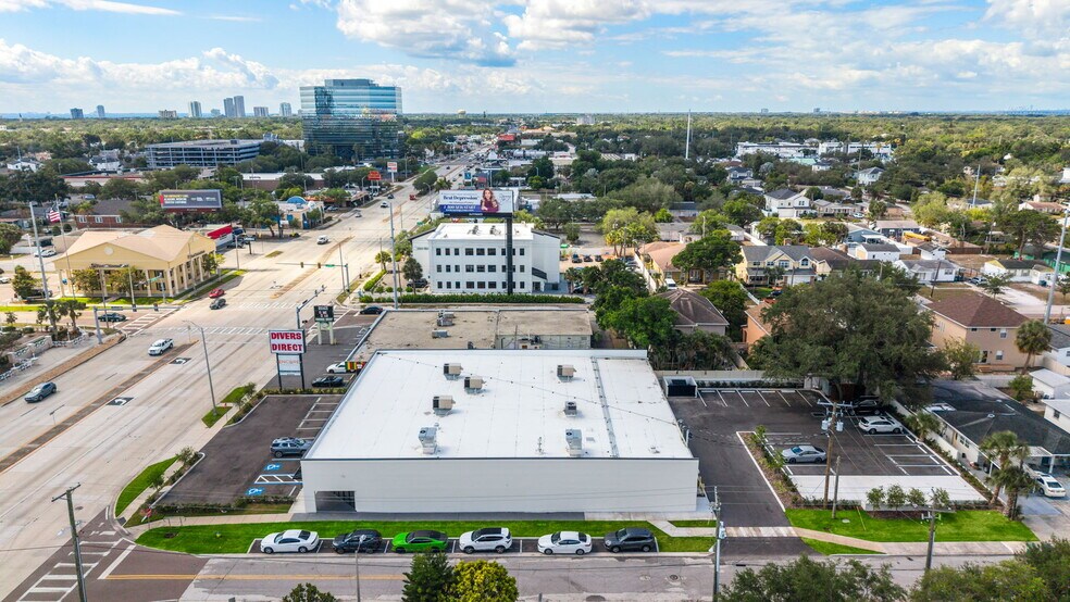 418 N Dale Mabry Hwy, Tampa, FL à vendre - Photo du bâtiment - Image 3 de 14