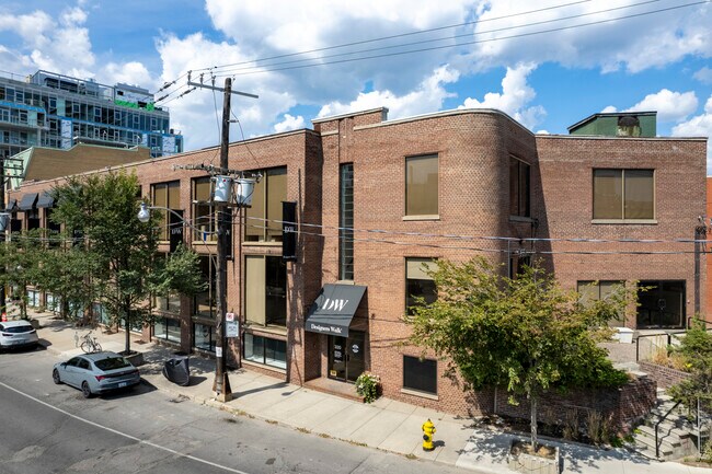 Plus de détails pour 326 Davenport Rd, Toronto, ON - Bureau/Commerce de détail à louer