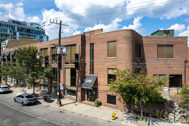More details for 320-326 Davenport Rd, Toronto, ON - Retail for Lease