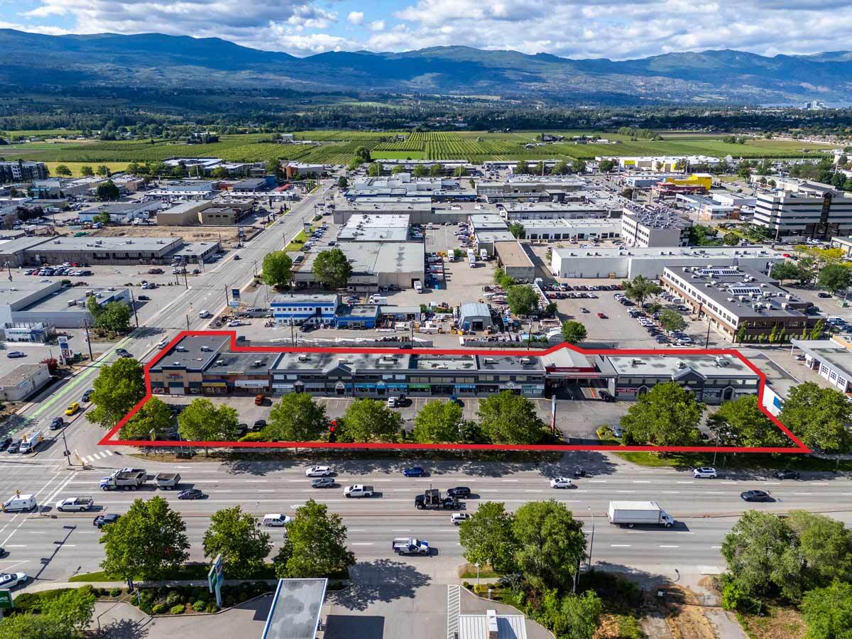 1767 Harvey Av, Kelowna, BC for lease Primary Photo- Image 1 of 5