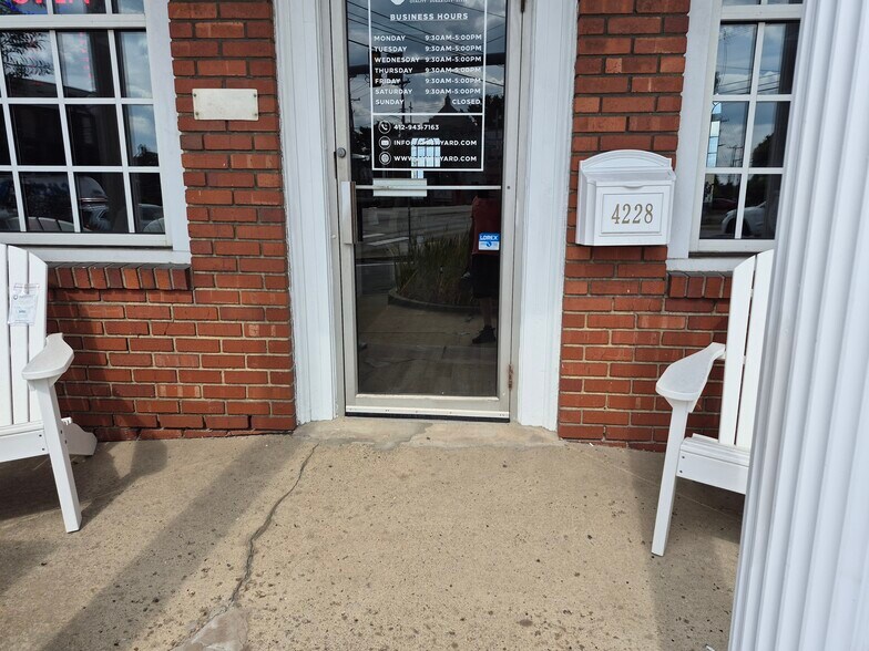 4228 Brownsville Rd, Brentwood, PA for sale - Building Photo - Image 2 of 13