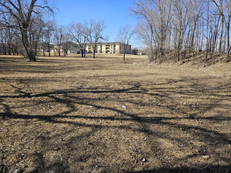 402 S Montrose St, Aberdeen, SD à vendre - Aérien - Image 2 de 4