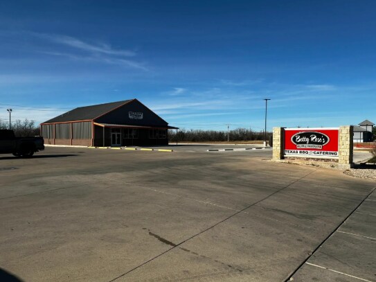 3950 Catclaw Dr, Abilene, TX à louer - Photo du bâtiment - Image 2 de 8