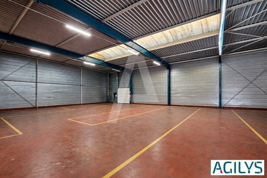 20 Rue Des Cerisiers, Lisses for sale - Interior Photo - Image 1 of 10
