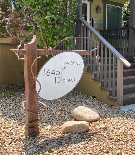 1645 D St, Sparks, NV à vendre - Photo du bâtiment - Image 3 de 28