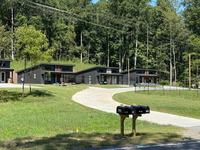 1270 Tunnel Hill Varnell rd, Dalton, GA for sale - Building Photo - Image 1 of 1