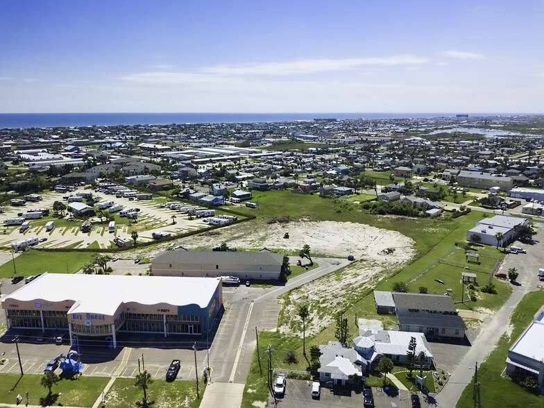 347 W Cotter Ave, Port Aransas, TX à vendre - Aérien - Image 2 de 10