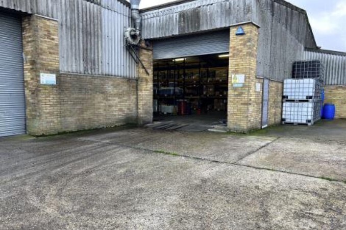 4-6 Hadenham Rd, Lowestoft à vendre - Photo du bâtiment - Image 3 de 5