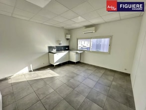 43 Chemin De La Sarriere, Meyreuil for lease Interior Photo- Image 2 of 9