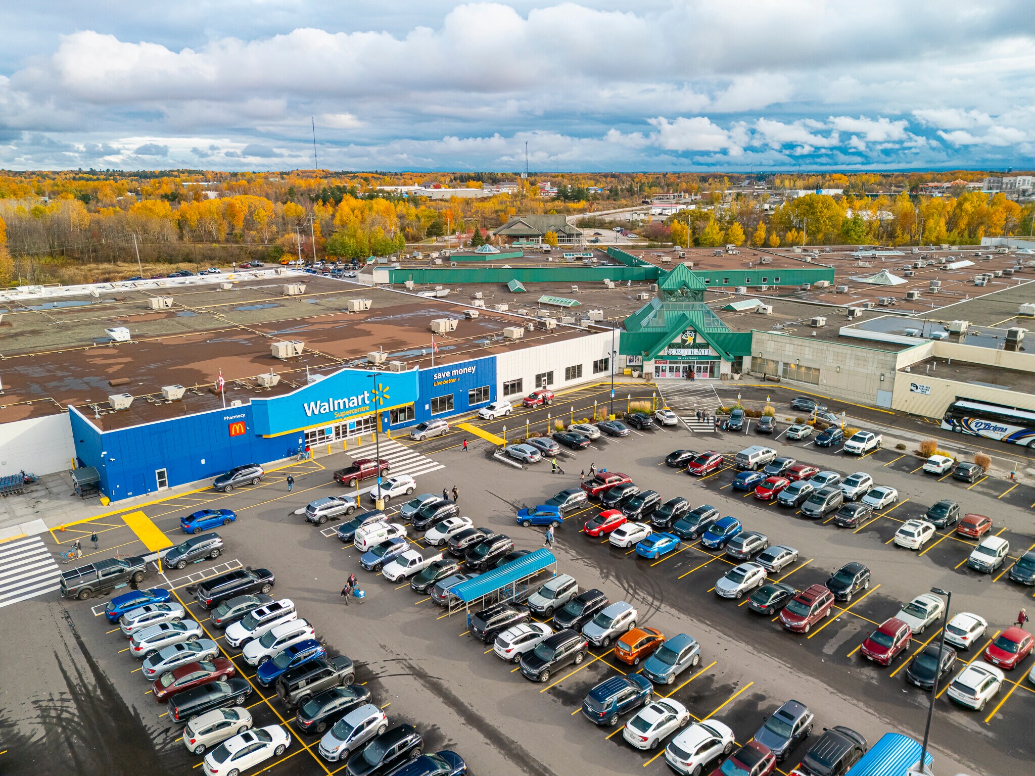 1500 Fisher St, North Bay, ON à louer Photo du bâtiment- Image 1 de 7