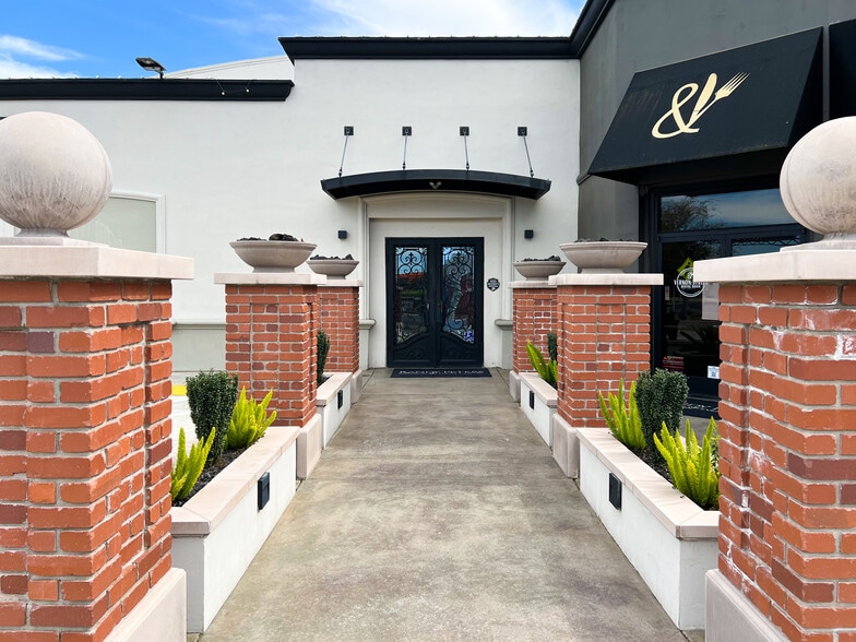 105 Vernon St, Roseville, CA for sale - Building Photo - Image 3 of 16