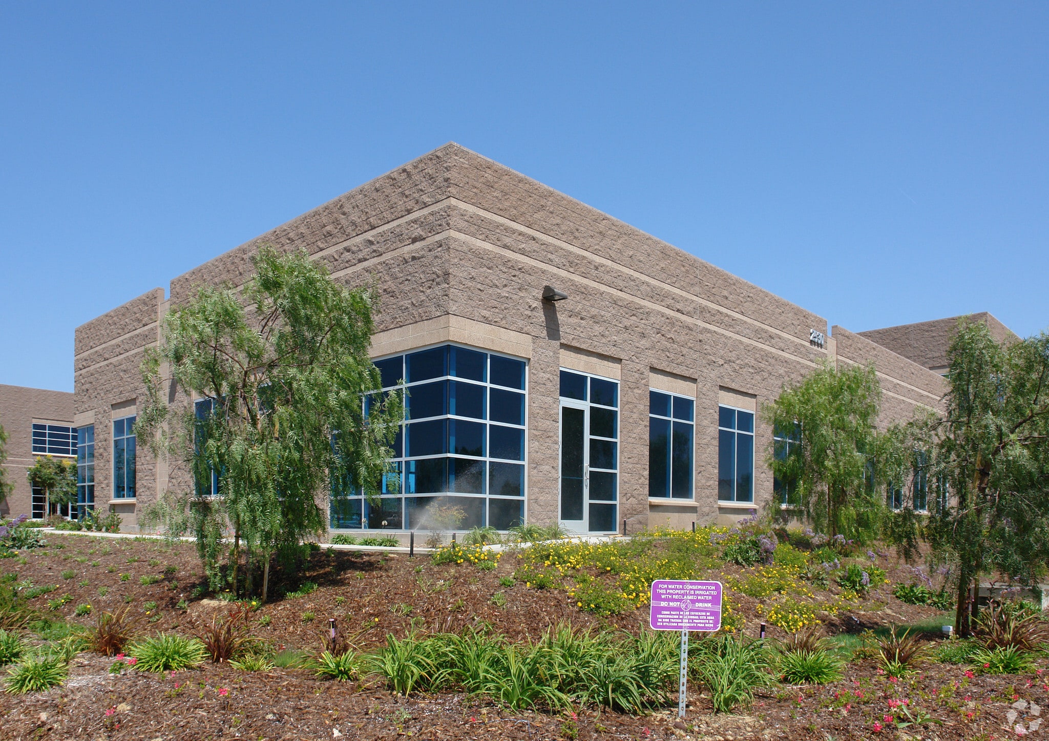 2540-2546 Gateway Rd, Carlsbad, CA à louer Photo principale- Image 1 de 65