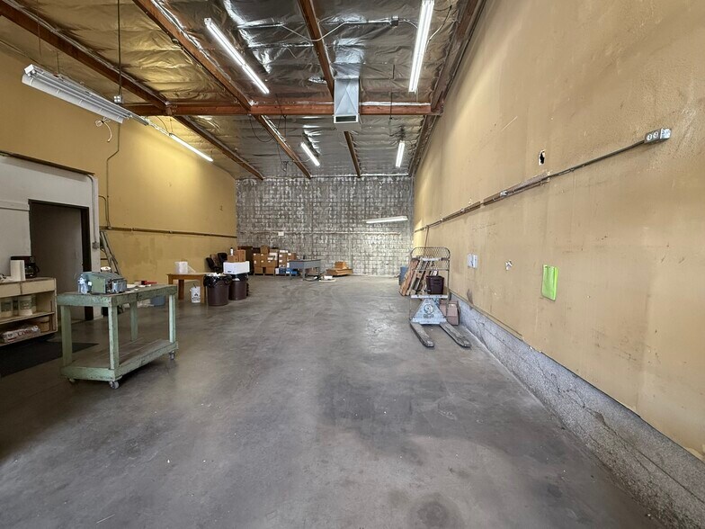 12947-12955 Arroyo St, Sylmar, CA à vendre - Photo du bâtiment - Image 3 de 9