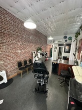 8327-8329 N Denver Ave, Portland, OR à louer Photo intérieure- Image 2 de 4