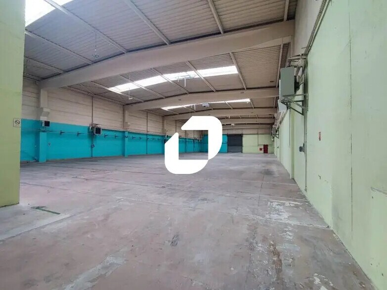 2 Avenue D'Alsace Lorraine, SAINT-OUEN-L'AUMONE for lease - Building Photo - Image 2 of 18