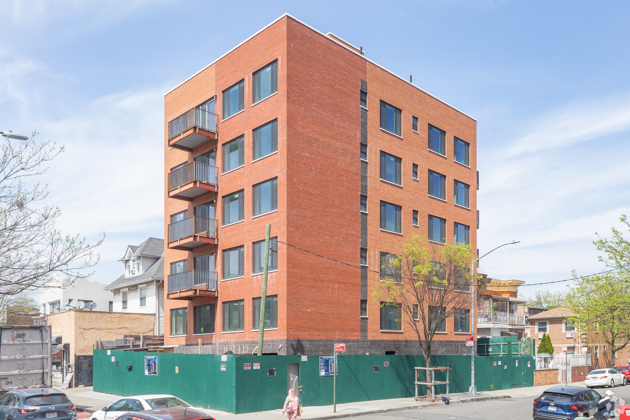 8783 168th St, Jamaica, NY à vendre Photo principale- Image 1 de 3
