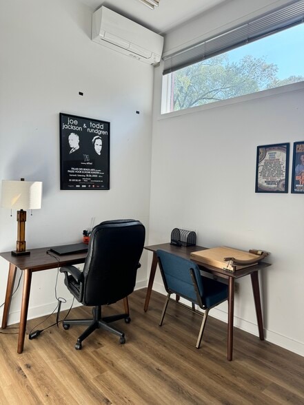 293 Tinker St, Woodstock, NY for sale - Primary Photo - Image 1 of 5