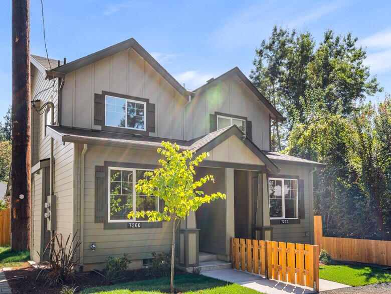 7262 SW 1st Ave, Portland, OR à vendre - Photo principale - Image 1 de 1