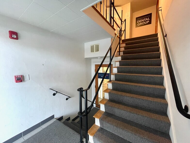 84 Leonard St, Belmont, MA à louer - Photo du bâtiment - Image 3 de 3