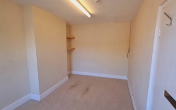3 Honestone St, Bideford for lease Interior Photo- Image 2 of 3
