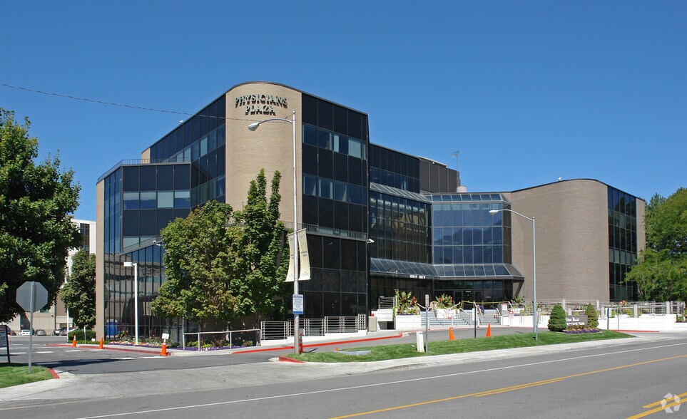 1055 N 300 W, Provo, UT à vendre - Photo du bâtiment - Image 2 de 111